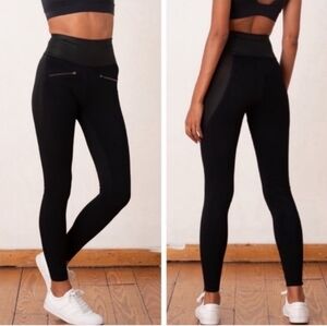 ADAY Throw It Higher Leggings Navy/Black Compression Workout Active XS